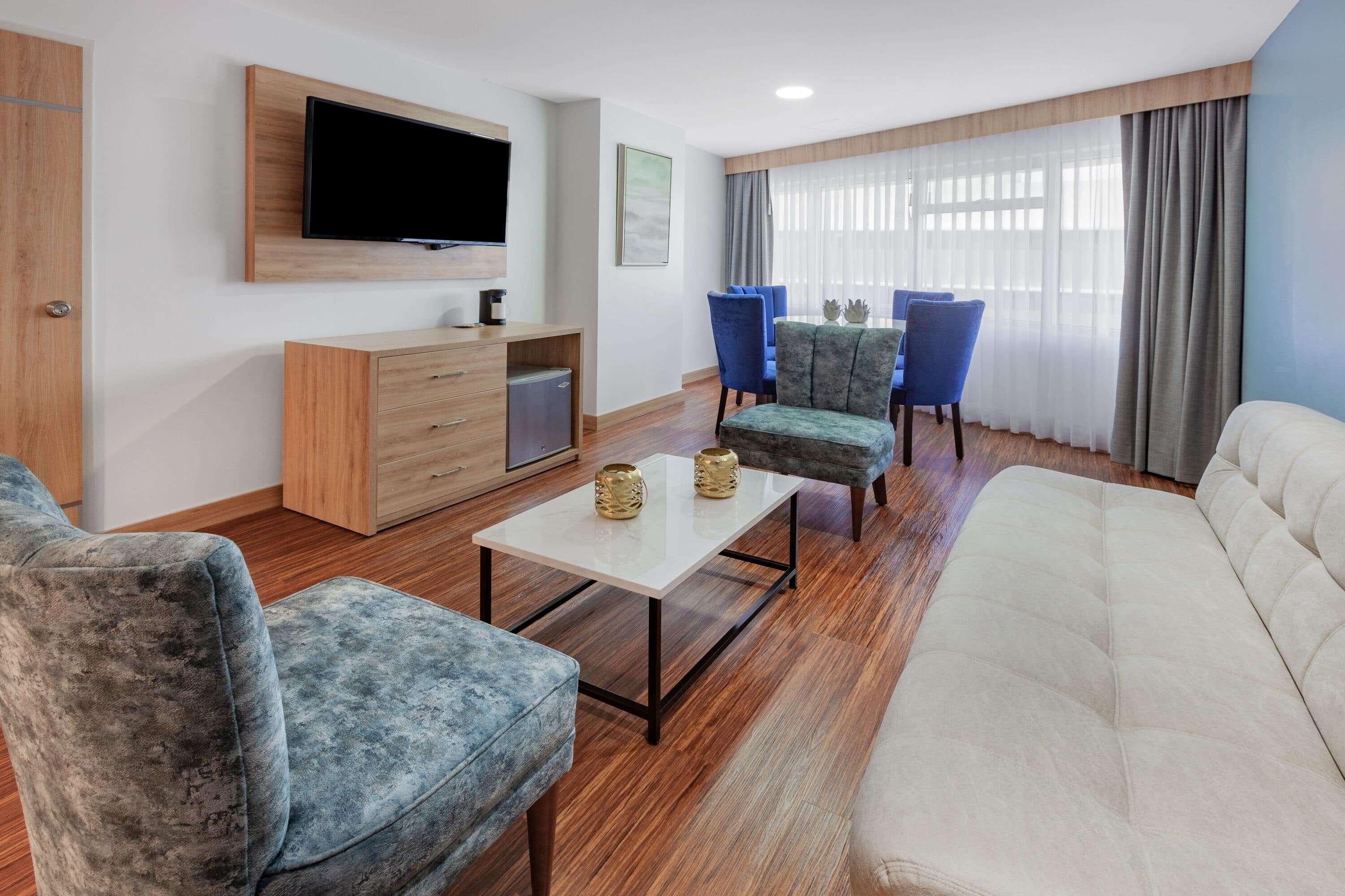 Hotel Tryp By Wyndham Guayaquil Airport Exterior foto Suite