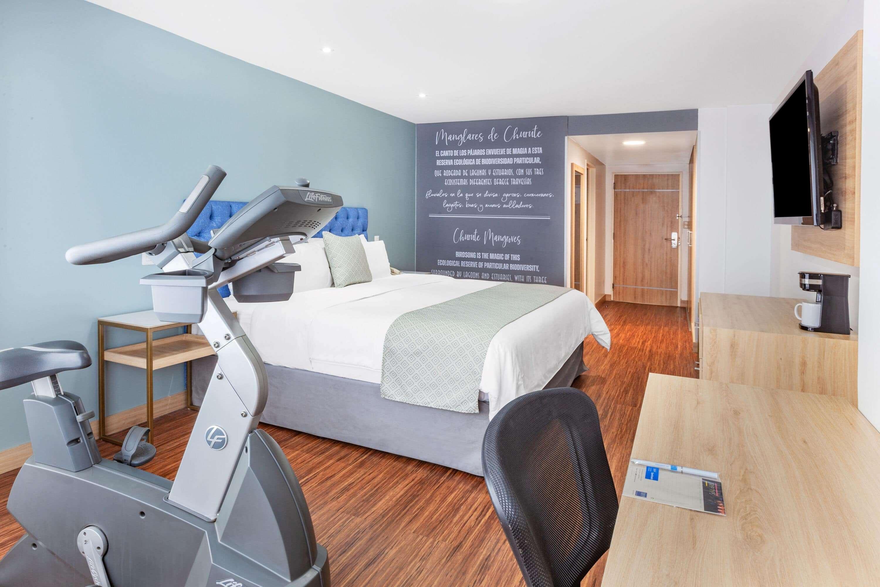 Hotel Tryp By Wyndham Guayaquil Airport Exterior foto A room at the hotel